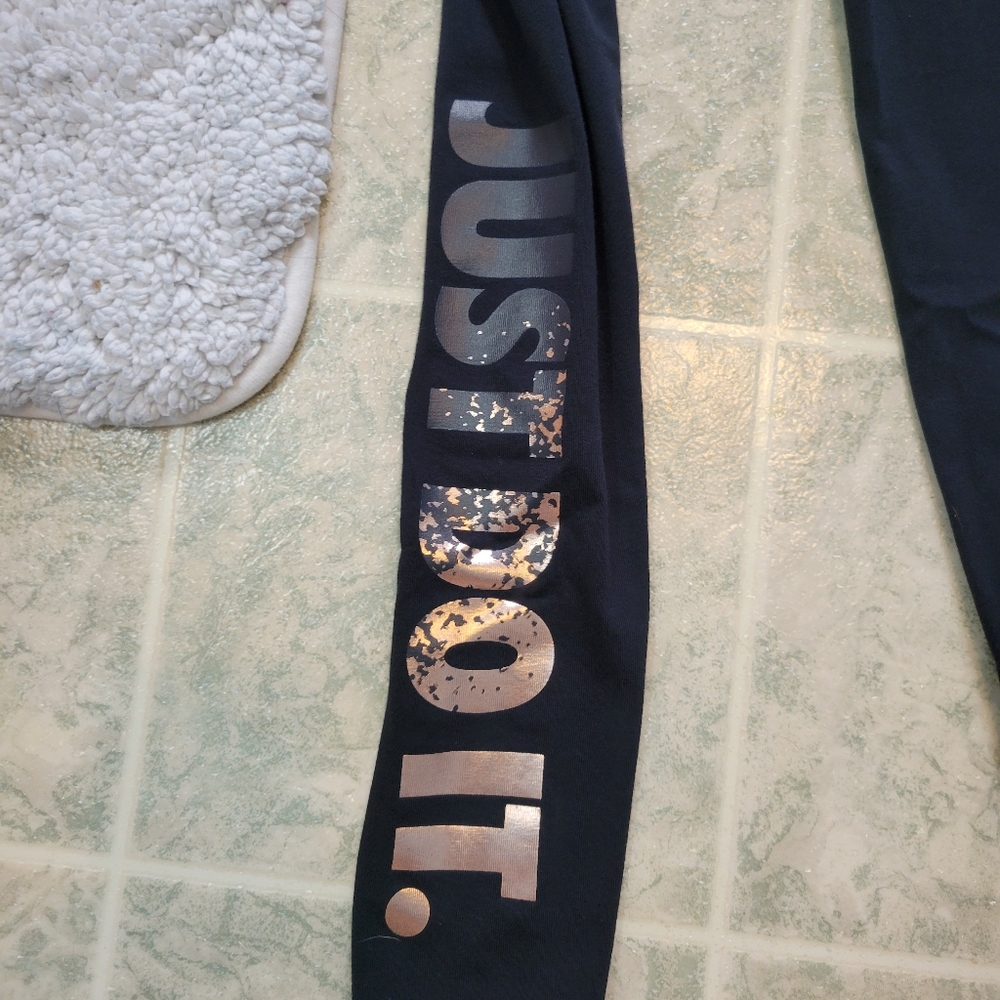 Nike size small leggings